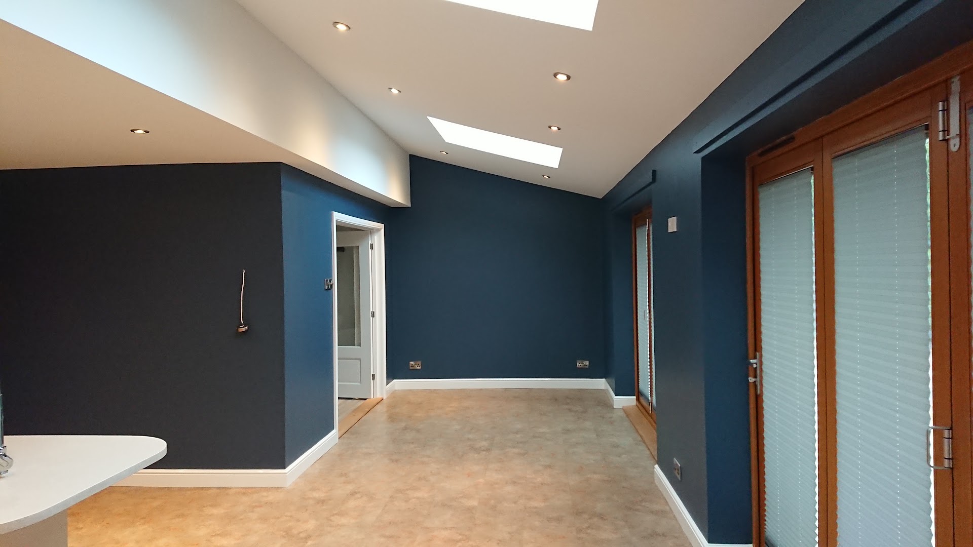 Dean Coombs Painter & Decorator — Photos 4